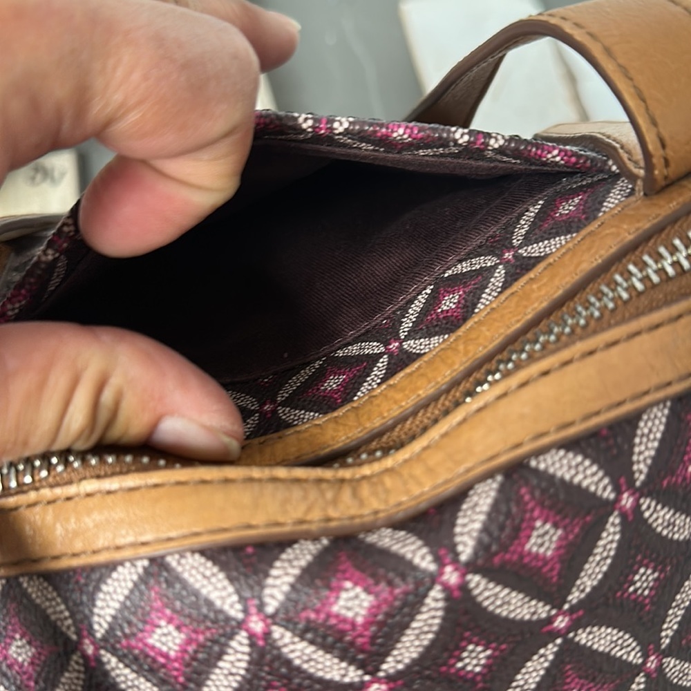 Fossil Sydney Shoulder Bag - Picture 5 of 11